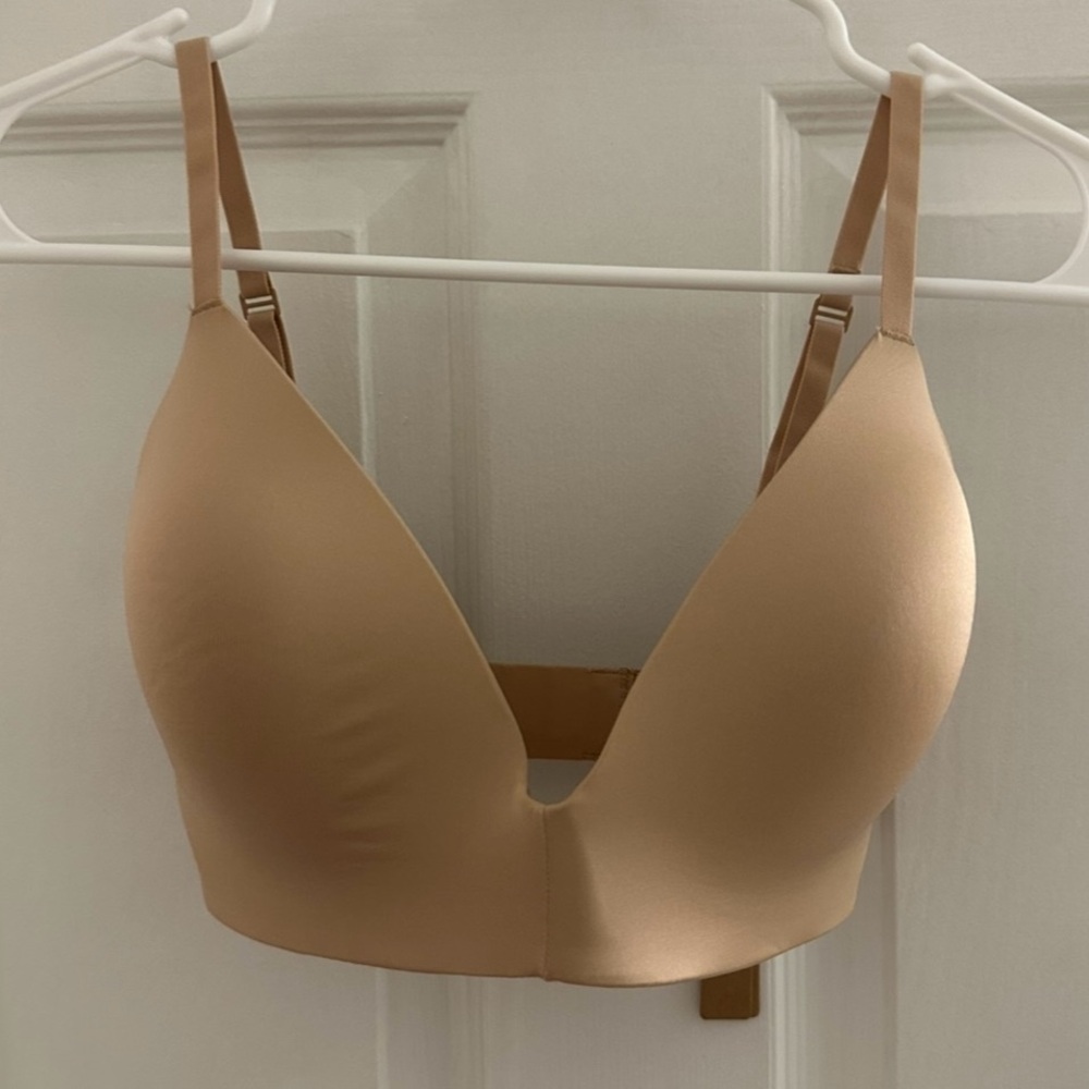 Skims Wireless Form T-Shirt Bra